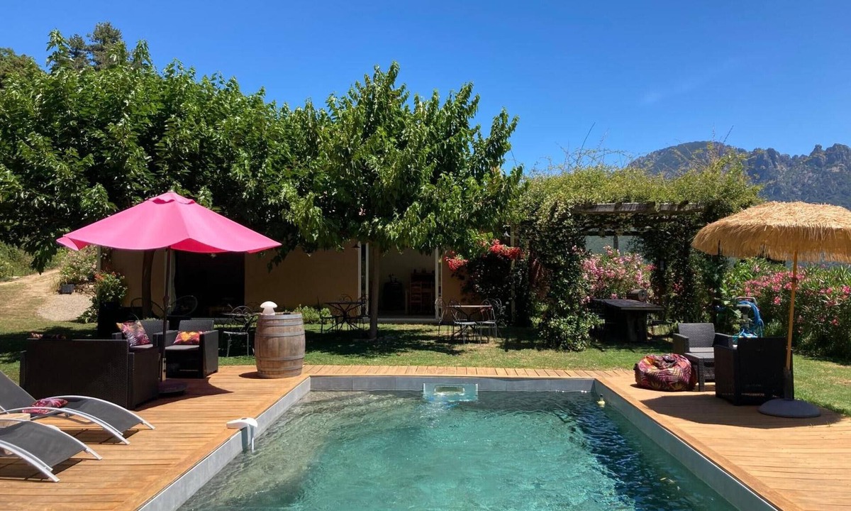 Vico Bed & Breakfast | Room 'Balogna' with Mountain View, Wi-Fi and Air Conditioning