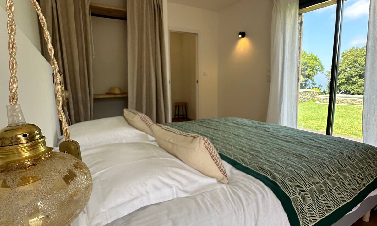 Murato Apartment | Room 'Chambre 2' with Mountain View, Wi-Fi and Air Conditioning