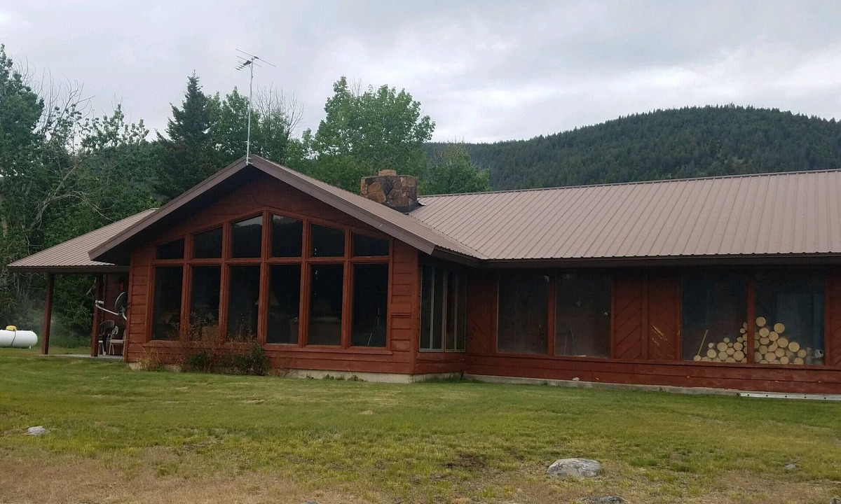 Wise River Cabin | Rustic Cabin Getaway near Wise River – The Tommy James Place. Pet-Friendly!
