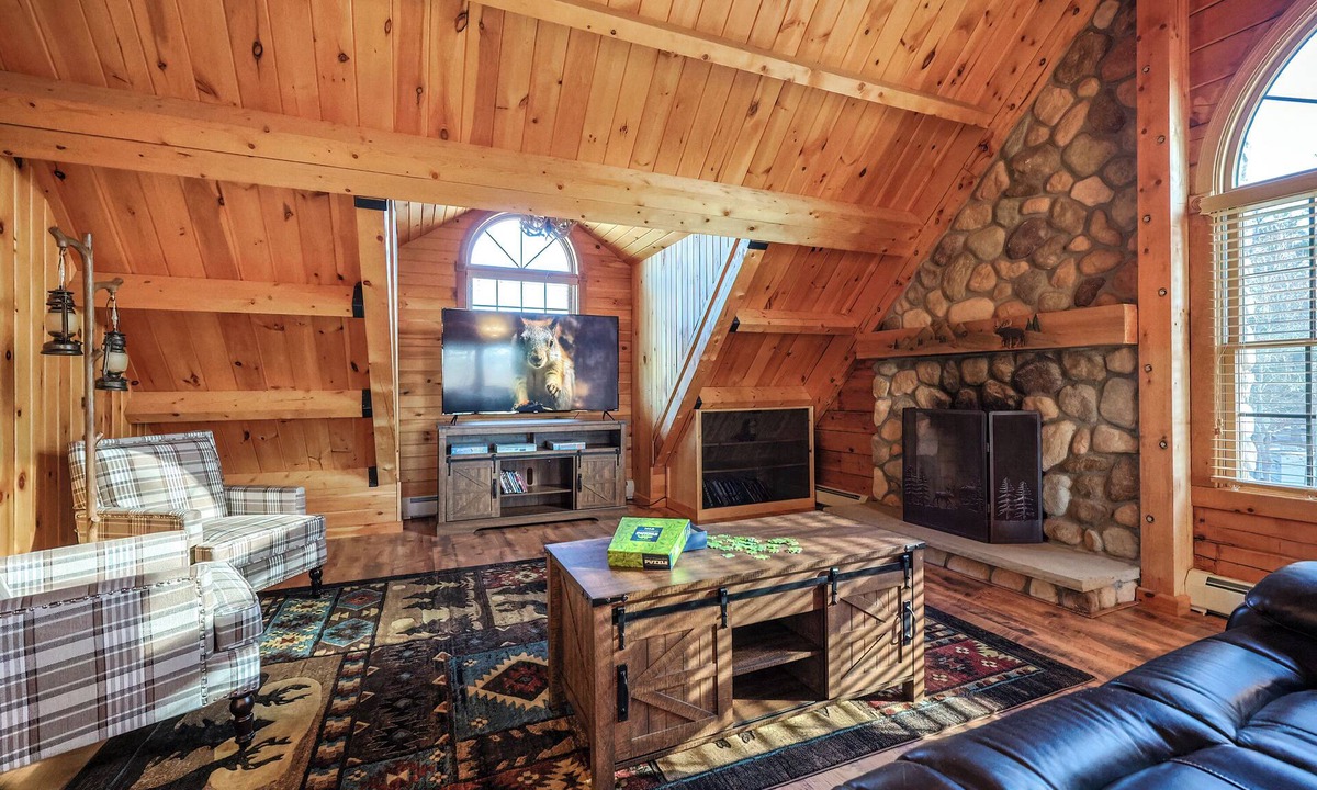 Bellingham House | Rustic Cabin in Campground