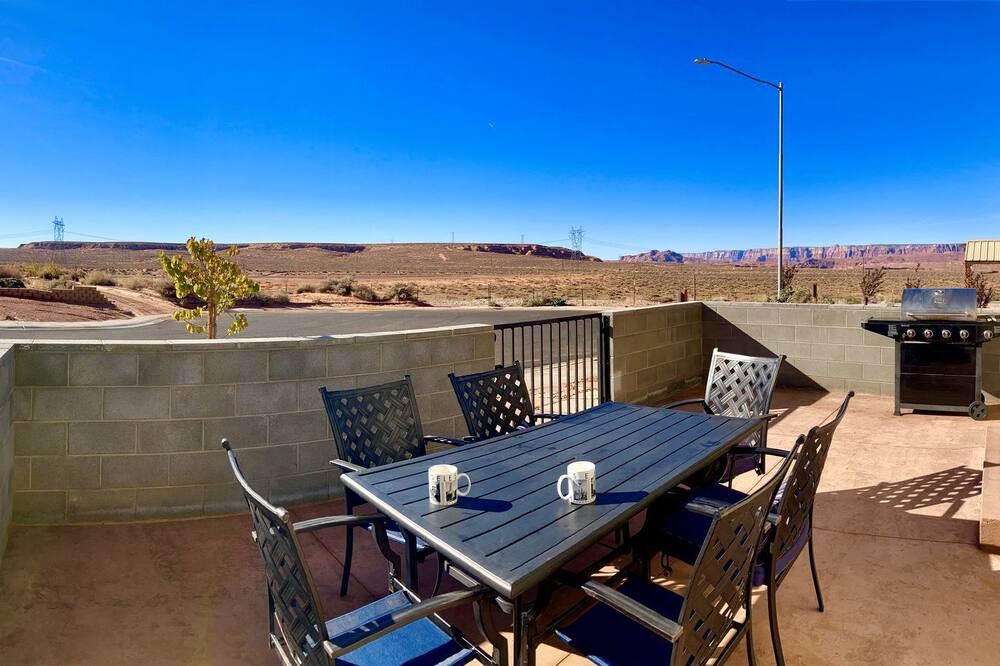 Page House | Rustic Cottage Rental in Lake Powell, Arizona, Perfect for a Weekend Getaway