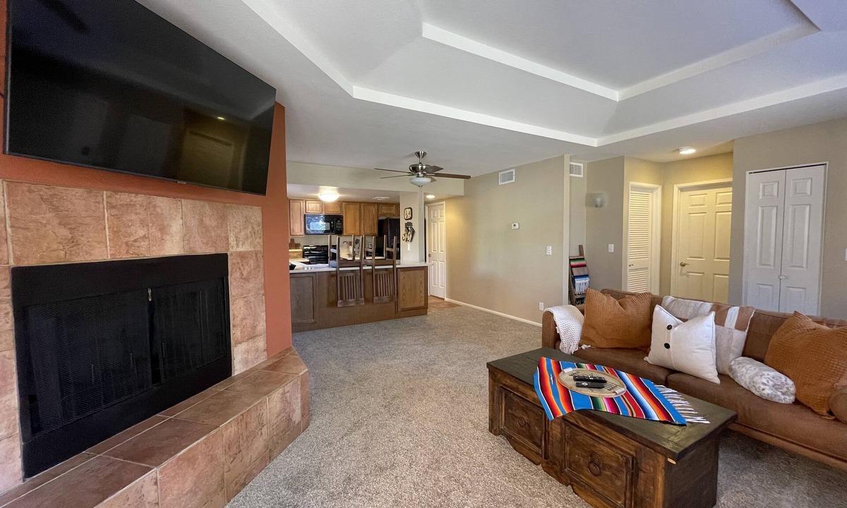 Hidden Valley Condo | Sabino Canyon Sunrise