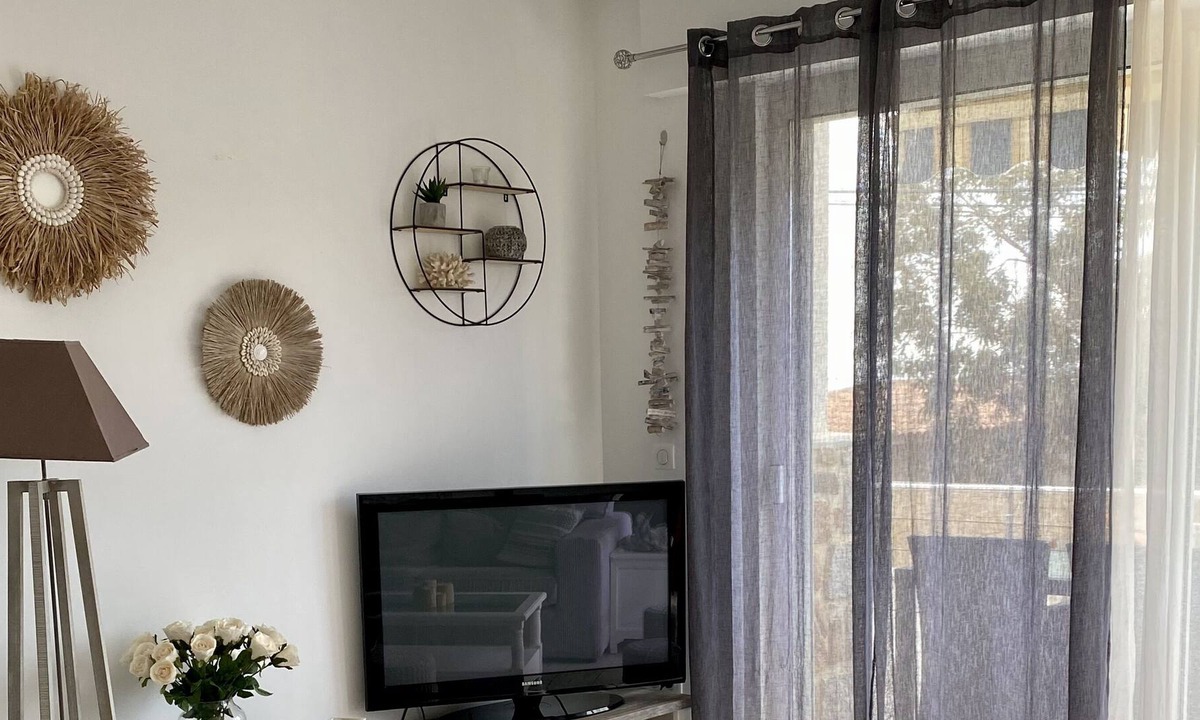 Tizzano Villa | Sartene Tizzano Villa by the sea