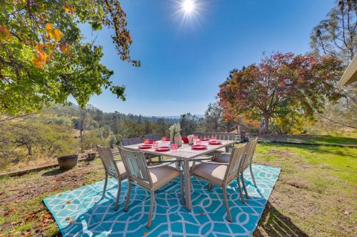 Yosemite Lakes House | Scenic Yosemite Lakes Escape w/Community Perks!
