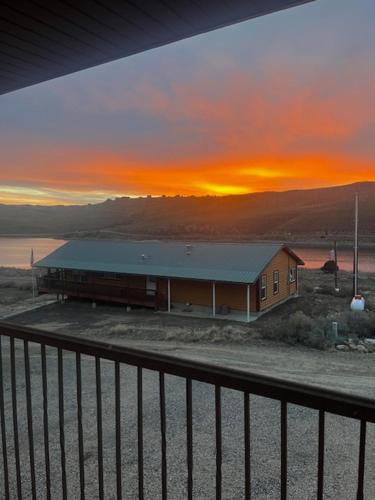 Helper House | Scofield Shores | Sunset Lake Views Sleeps 10