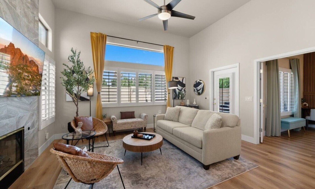 Central Scottsdale House | Scottsdal: Pool , 2BR/2BTH - Elegant!
