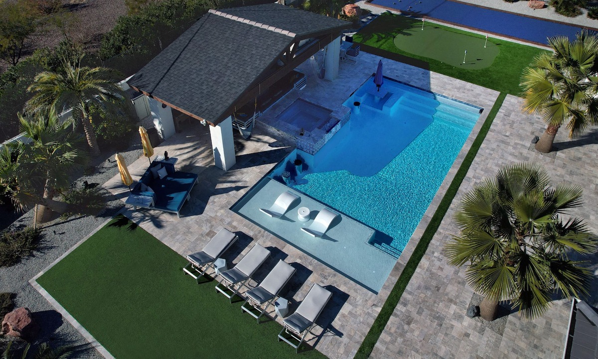 Central Scottsdale House | Scottsdale Acre Oasis: Resort-Style Backyard w/Private Pickleball Court & More
