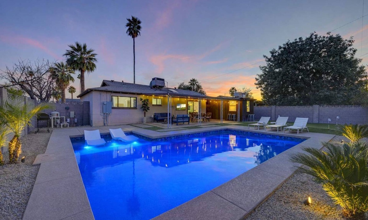 New Papago Parkway House | Scottsdale Oasis | Pool, Firepit, Putting Green