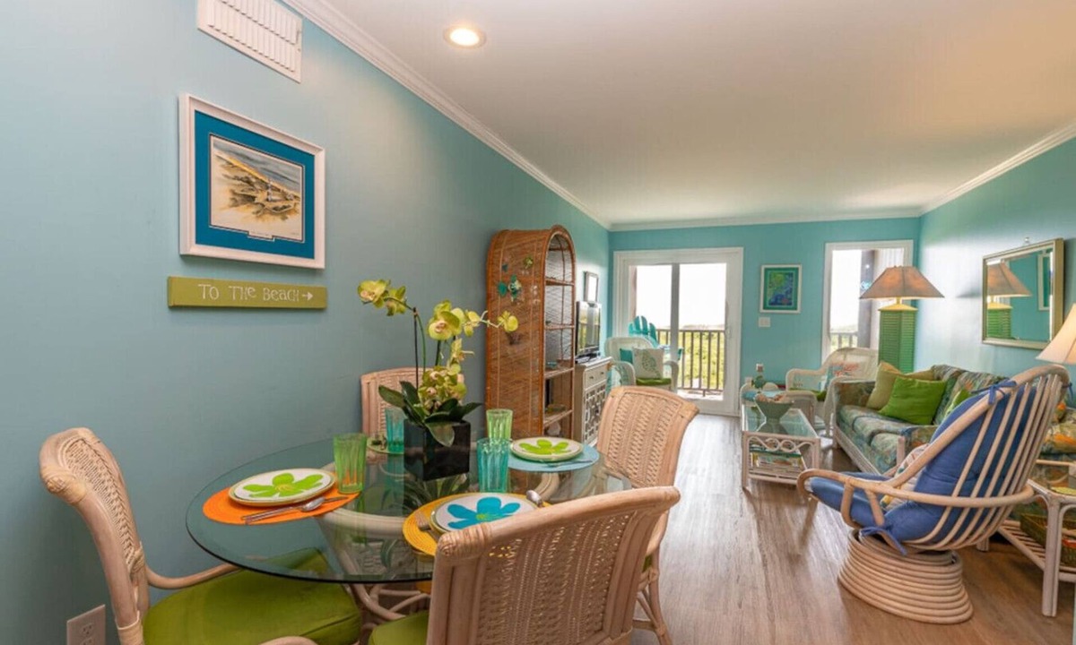 Morehead City Condo | Sea Dreams: Affordable Family Friendly: Ocean Views Pool Linens & Amenities