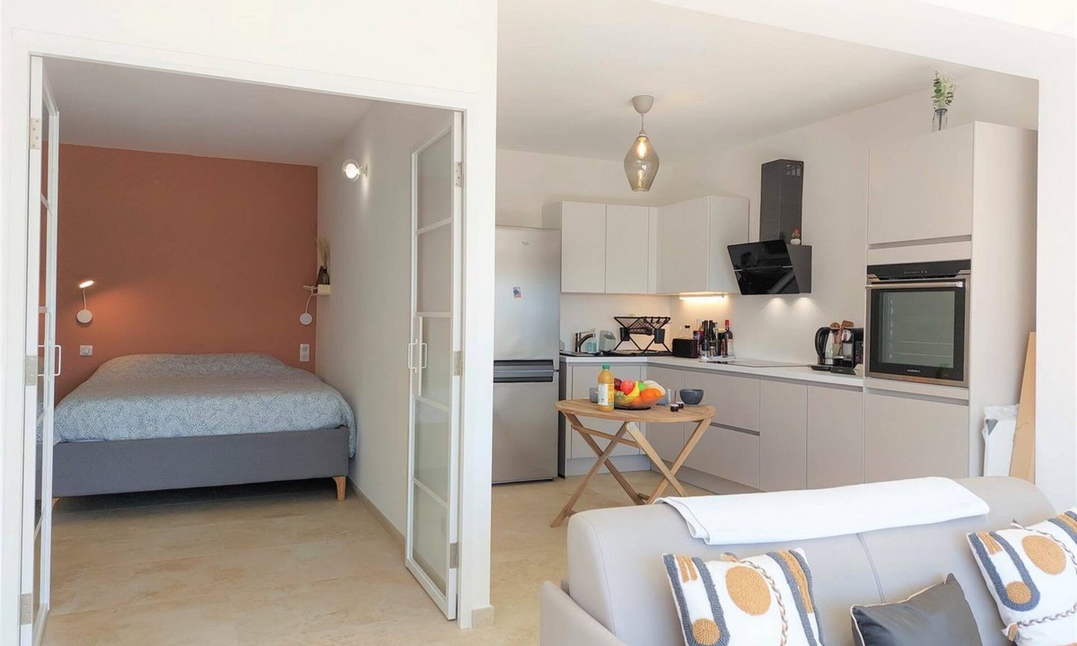 Marine de Davia Apartment | Sea view apartment with terrace and garden