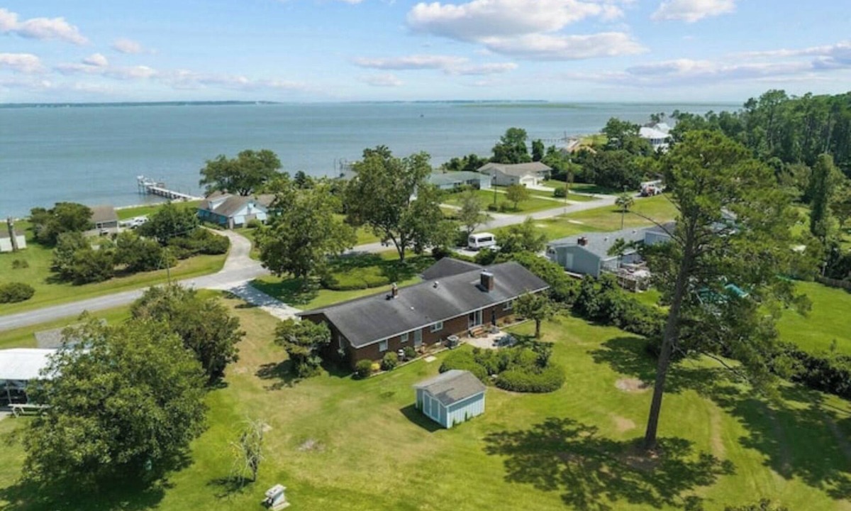 Morehead City House | Seabbatical with Water Views, Close to Downtown