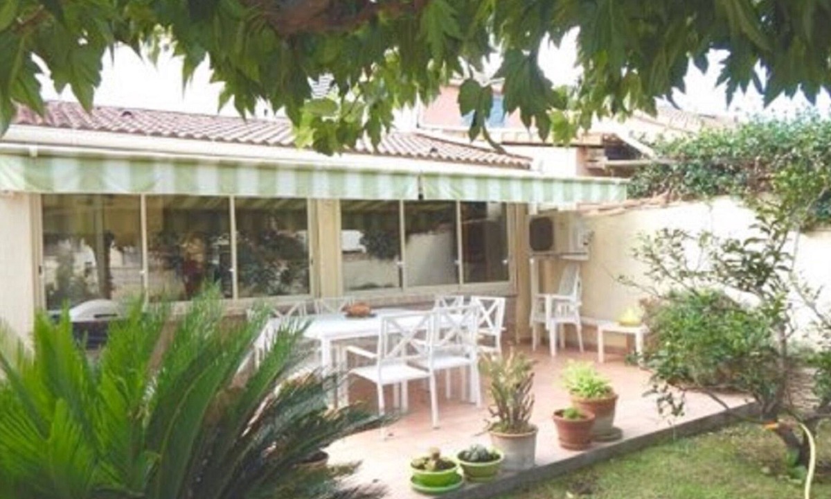 Taglio-Isolaccio House | Seaside villa with terrace and garden
