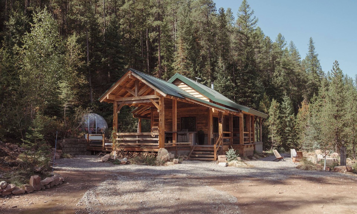 Essex Cabin | Secluded Glacier National Park Cabin, Hot Tub & Stargazing Dome