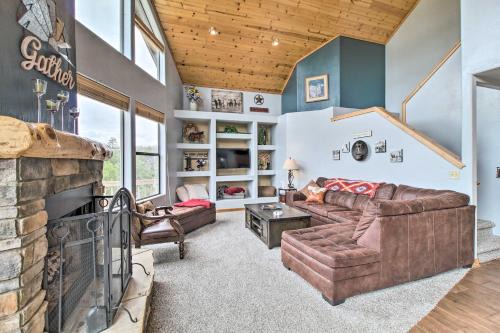 Linden House | Secluded Show Low Home Near Hiking Trails!