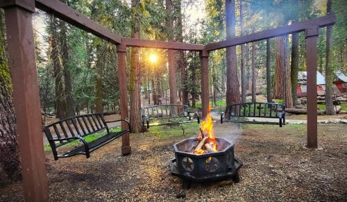 Wilsonia House | Sequoia Splendor, inside Kings Canyon NP by Visitors Center