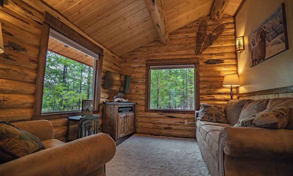 Libby Cabin | Serene 1-bedroom Cabin in Beautiful Libby Montana