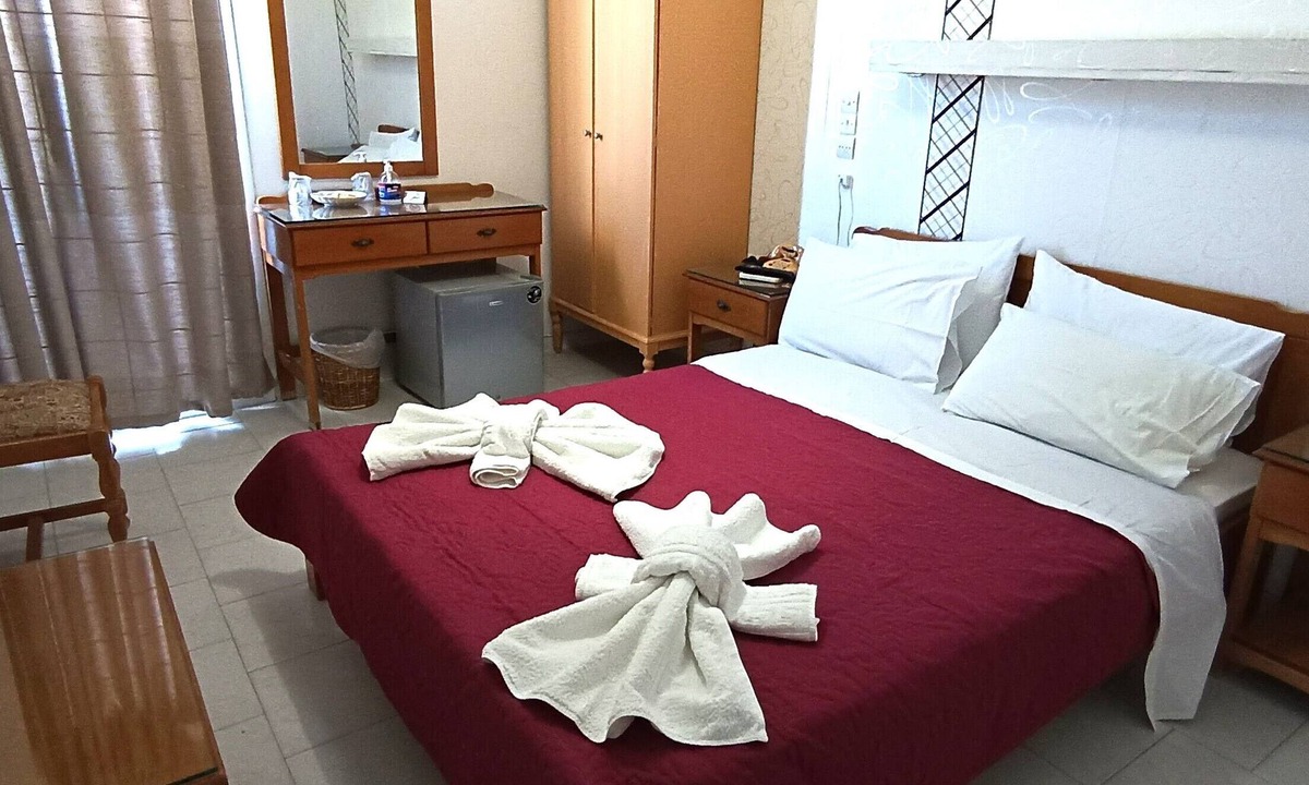 Livadi Hotel | Serifos Beach Hotel