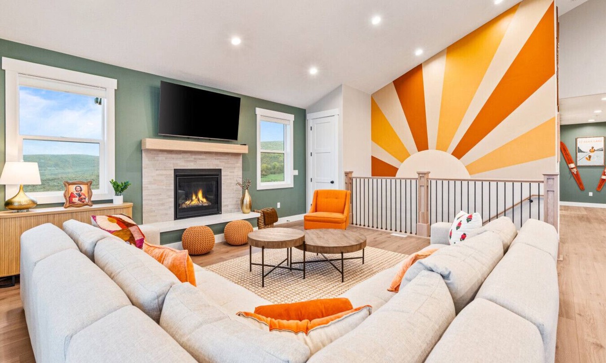 Sweetwater House | Shimmer Shack! Hot Tub, Ideal Beach, Games & More!