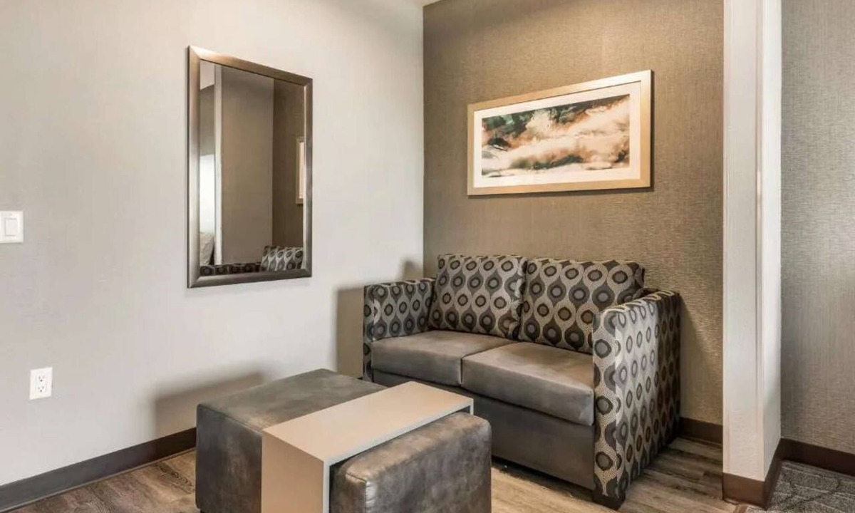 Milpitas Hotel | Silicon Valley Stay | Rooftop Lounge & Free Wi-Fi