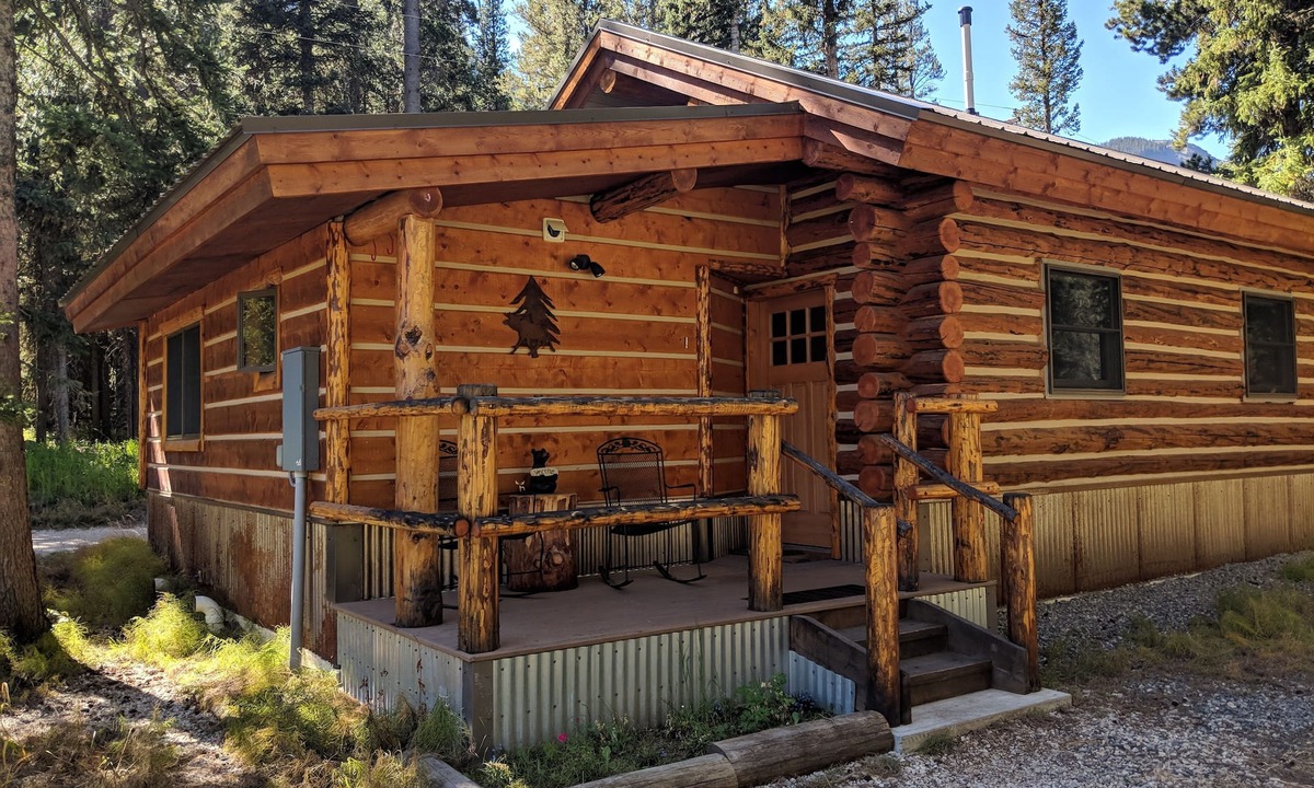 Cooke City-Silver Gate Cabin | SilverTip Cabins-Next to Yellowstone's NE Entrance, Silver Gate, MT