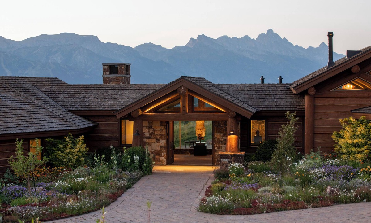Spring Creek Ranch House | Six-bedroom property features a sizeable art collection & Teton views