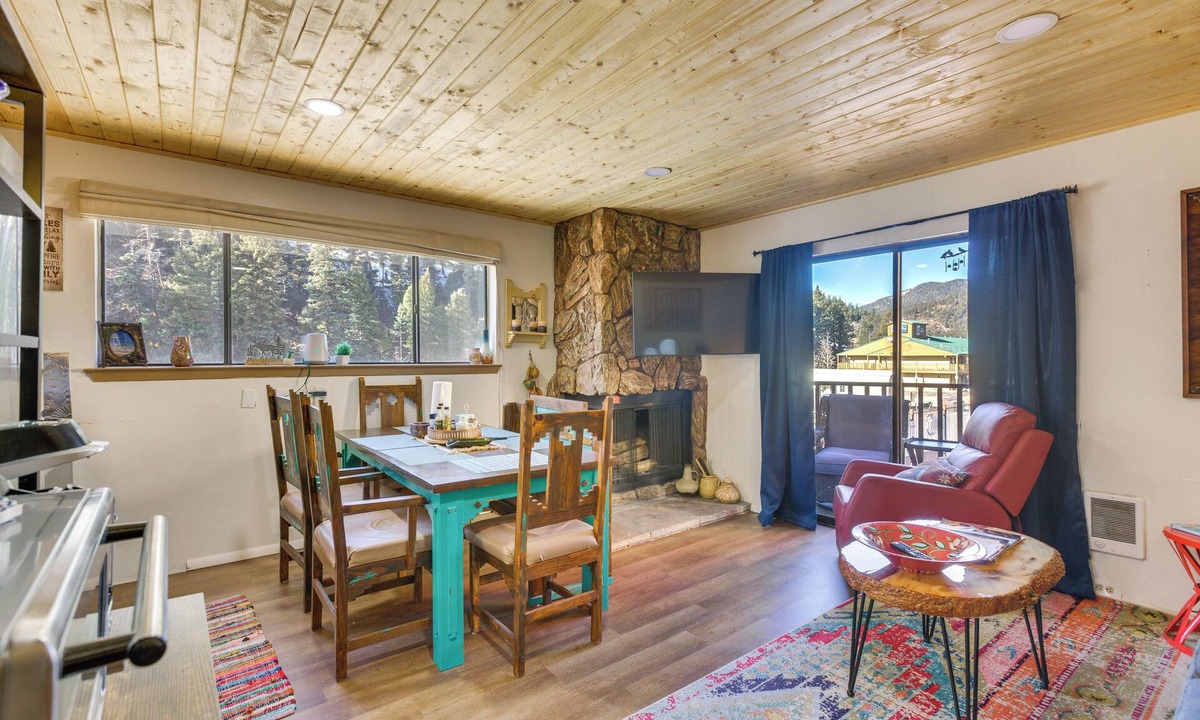 Taos Ski Valley Apartment | Ski-in Red River Retreat: Balcony, Mountain Views!