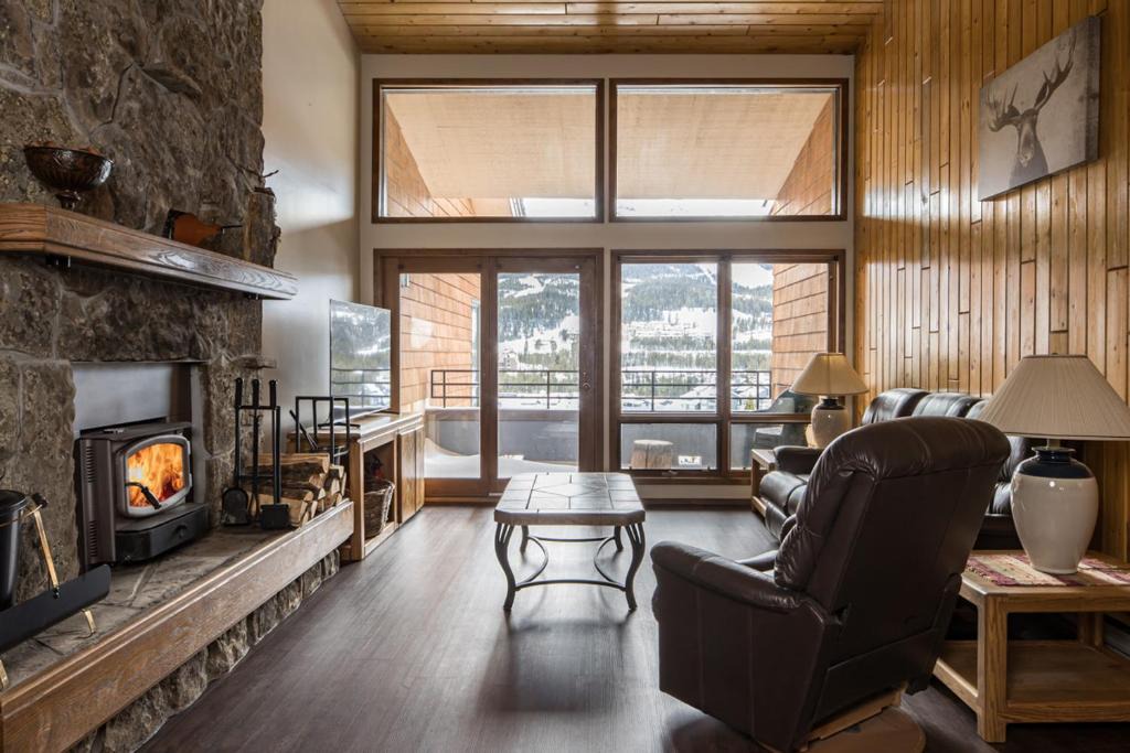 Big Sky House | Skycrest 1728