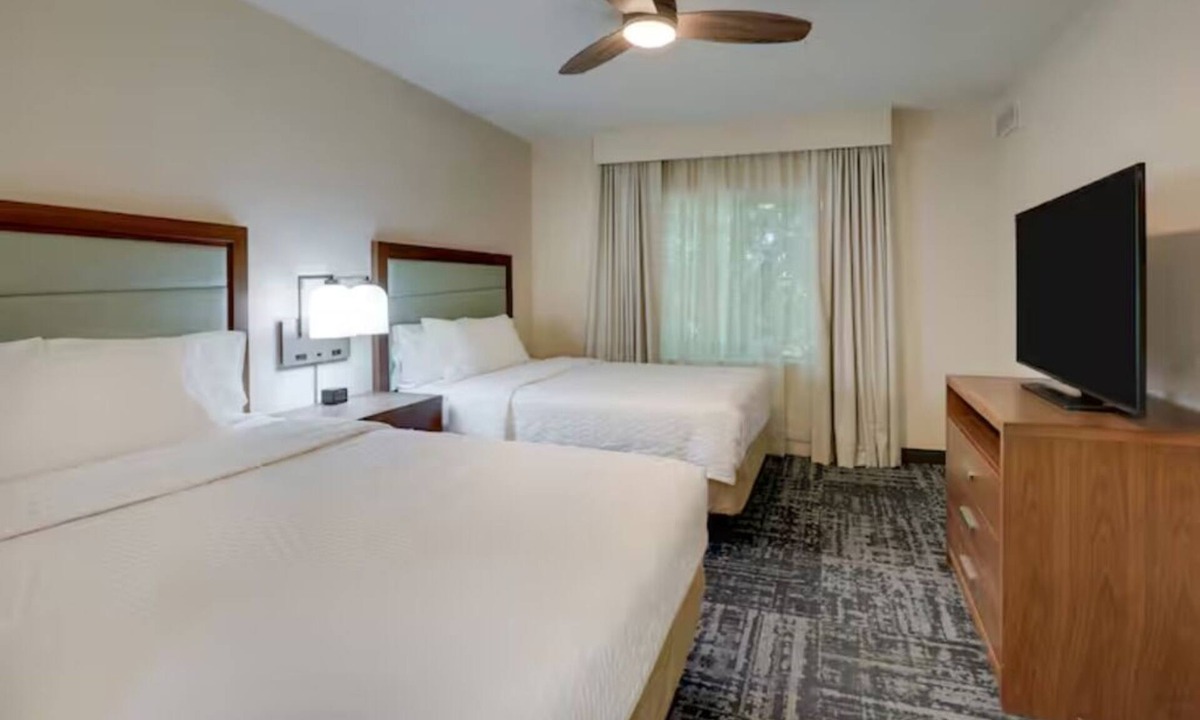 Mount Pleasant Hotel | Sleek 1BR Suite w/Free Breakfast & Parking – Perfect Mount Pleasant Location