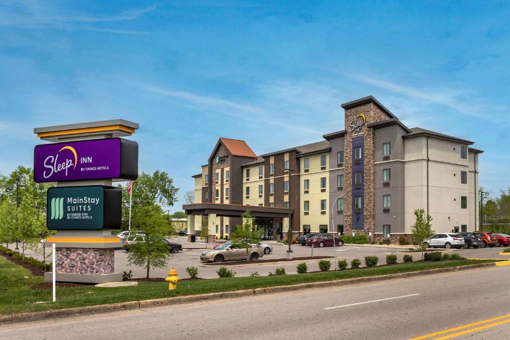 Bowling Green Hotel | Sleep Inn Bowling Green North