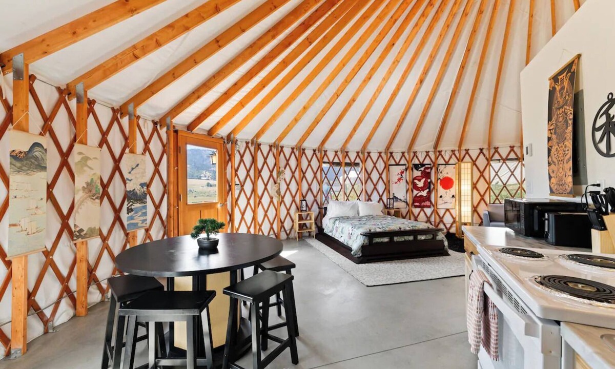 Lava Hot Springs RV Rental | Sleeps up to 30 people-Family Retreat! 5 Themed Yurts!