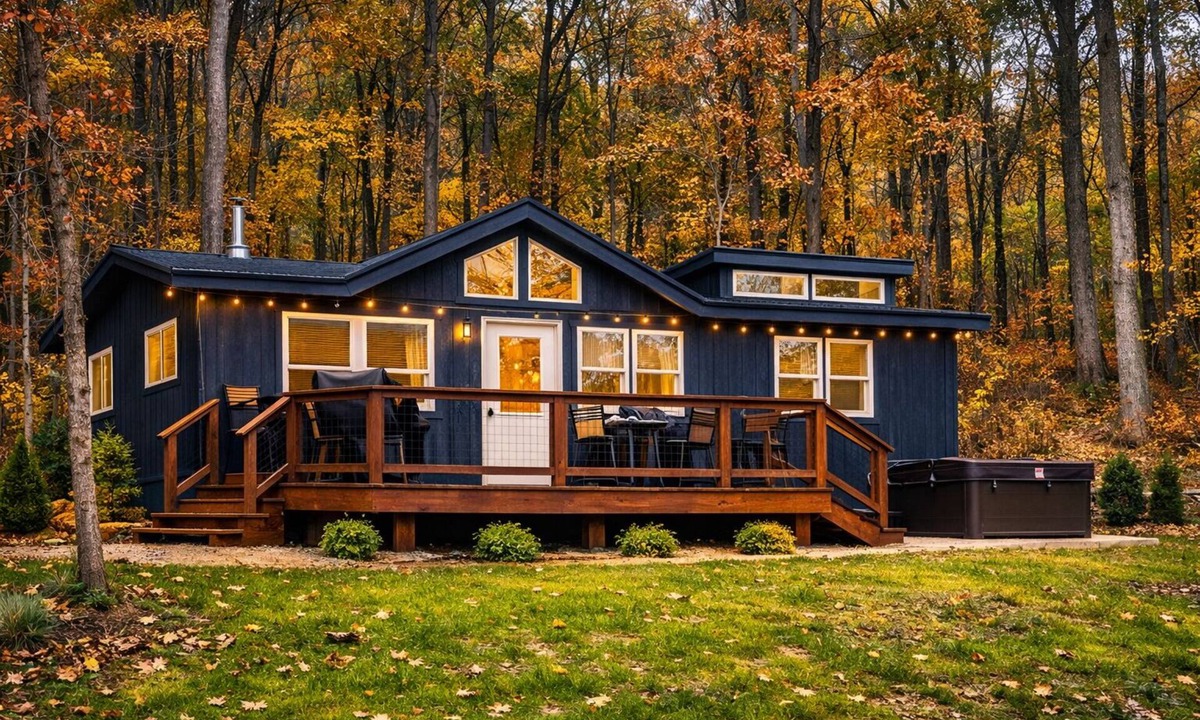 Bladensburg Cabin | SOFT OPENING: Willow's Cove – Private Woodland Escape, Hot Tub & Home Theater