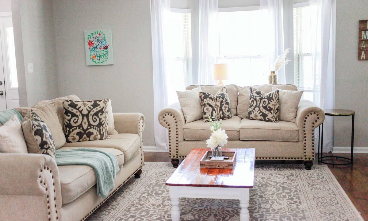 Norfolk Apartment | Sojourn Delightful Family Home Sleeps 6