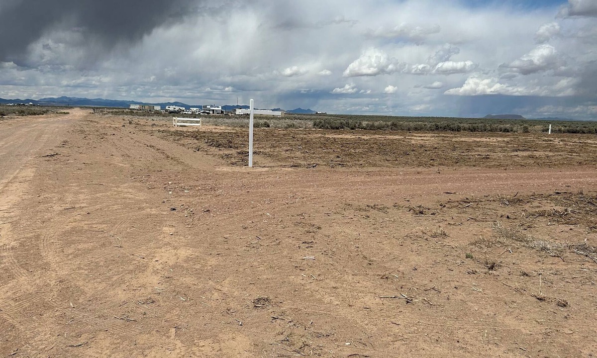 Newcastle RV Rental | Soothing campground in Beryl for a peaceful getaway Spot 13