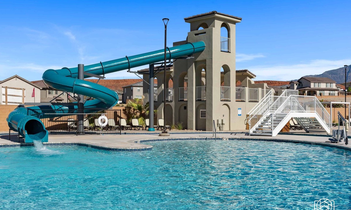 Washington House | Southern Escape, GREAT LOCATION, FULLY EQUIPPED KITCHEN