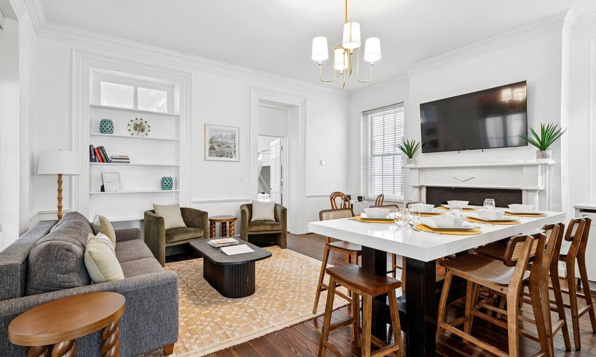 Charleston Historic District Apartment | Southern Sweetgrass the Heart of Charleston