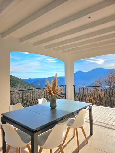 Guiselle Apartment | Spacieux haut de villa 3 chambres Venaco