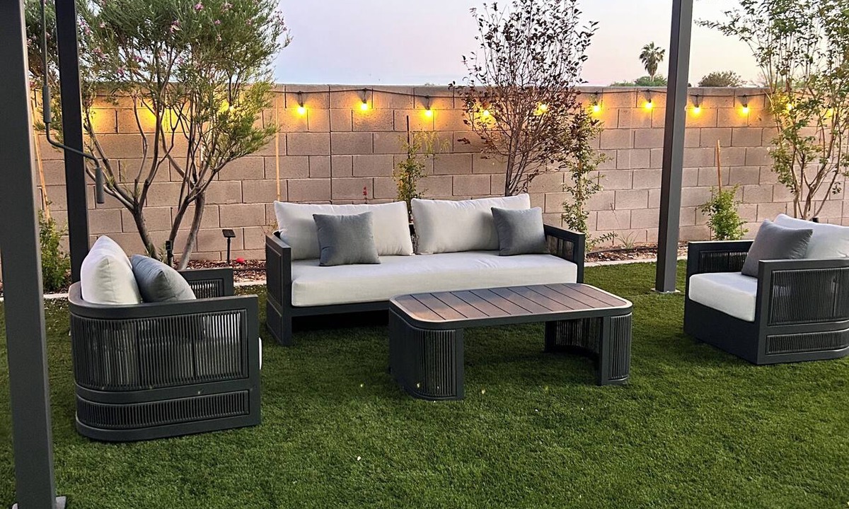 Buckeye House | Spacious 3BR Home w/Backyard, Fast WiFi & Self Check-In