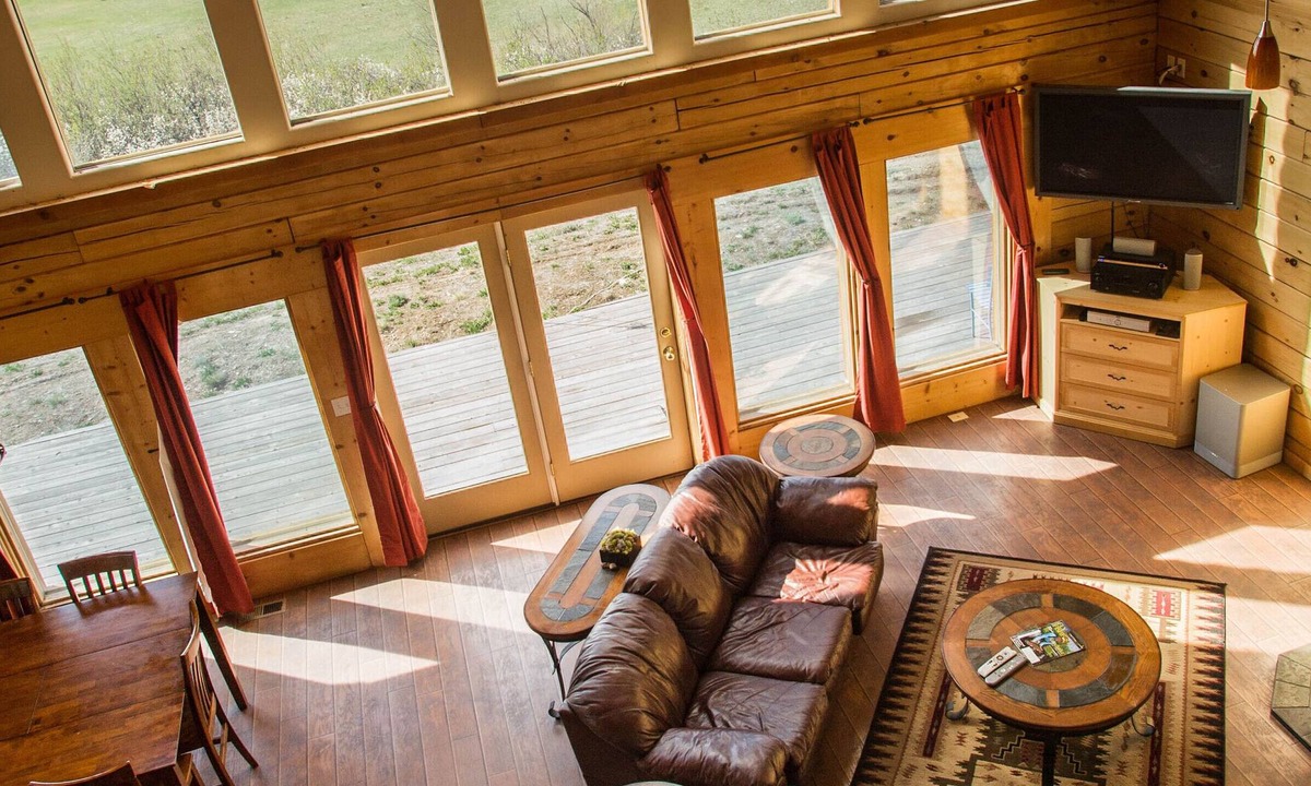 Big Horn County Cabin | Spacious Bluff Cabin #1 Overlooking Bighorn River