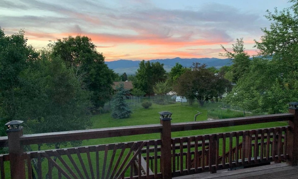Moose Can Gully House | Spacious home in the South Hills of Missoula with a great view.
