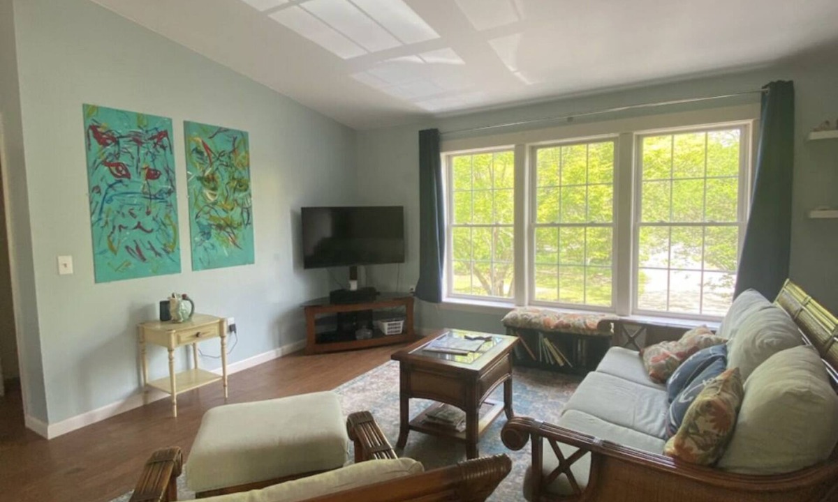 Kenyon Apartment | Spacious, Serene Guesthouse close to RI beaches, URI & southcounty destinations!