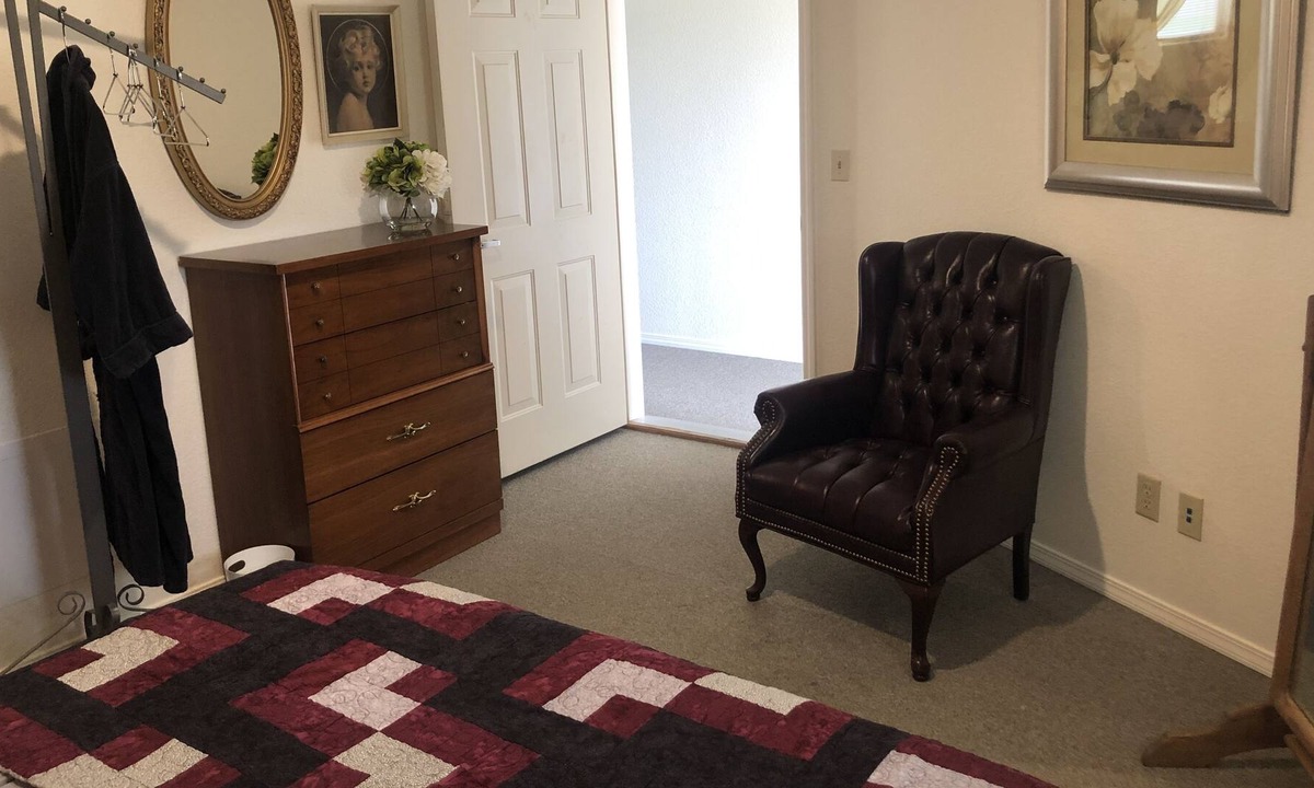Stevensville House | Spacious town home conveniently located in the heart of the bitterroot valley!!!