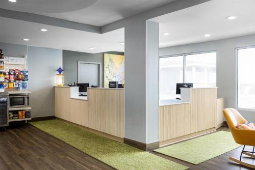 Northeast Virginia Beach Hotel | Spark by Hilton Virginia Beach Oceanfront