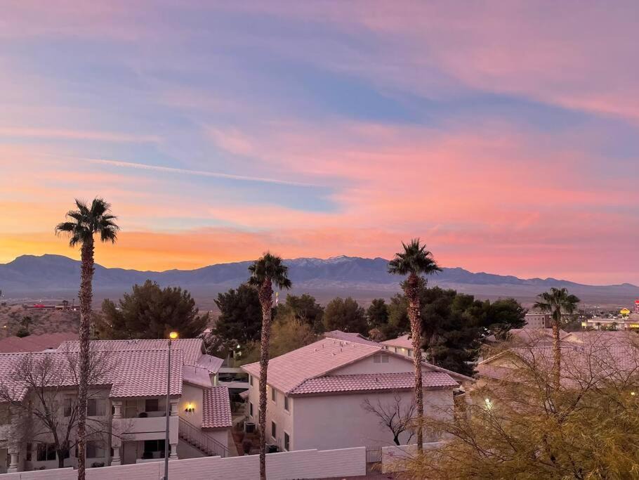 Mesquite Apartment | Spectacular Mountain Views at Hawk Ridge