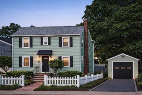 Beverly House | Stay at Beverly Shops