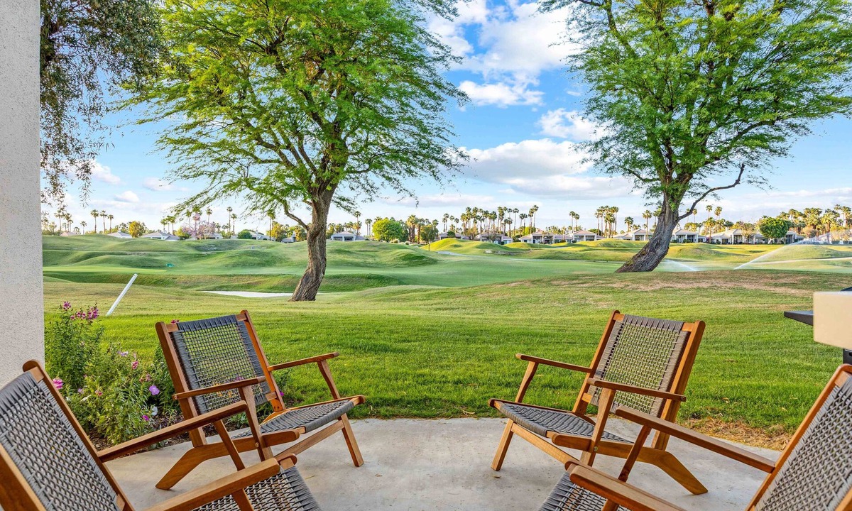La Quinta House | Stay at Tee Time, a spacious condo in La Quinta, CA with golf nearby.