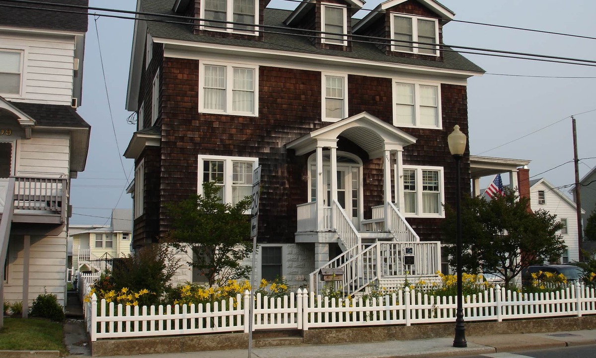 Ocean City Apartment | Stay just 6 houses from the boards in a 1928 Cottage in Old Town!
