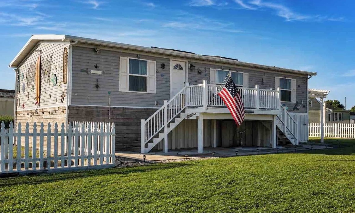 Chincoteague House | Stay Under the Stars in Chincoteague