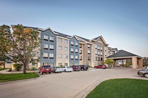 Cedar Rapids Hotel | Staybridge Suites Cedar Rapids North by IHG