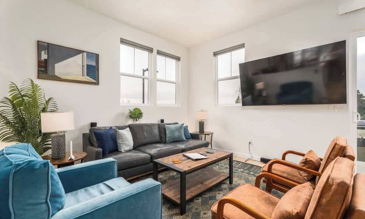 West Valley Condo | #StayInMyDistrict West Boise Spacious ExecutiveTownhome