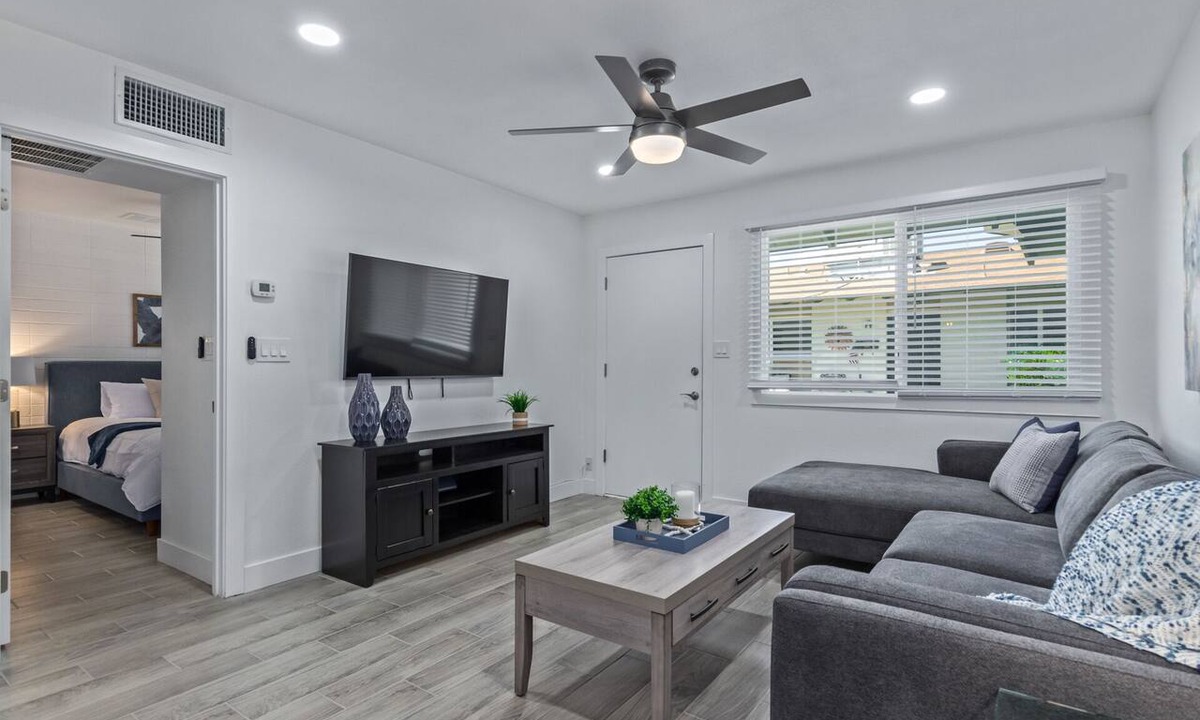 Papago Parkway Apartment | Stellar 1br Furnished Condo In Old Town Scottsdale - Pet Friendly PP311C